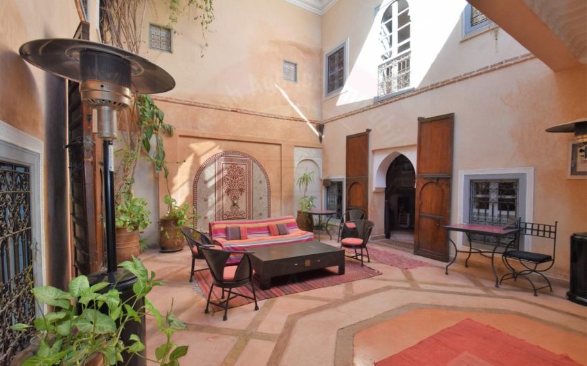 https://www.marrakech-immobilier.eu/nos-biens/marrakech-kasbah-riad-a-vendre/