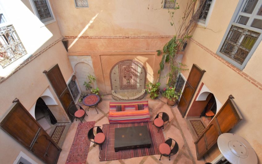 https://www.marrakech-immobilier.eu/nos-biens/marrakech-kasbah-riad-a-vendre/