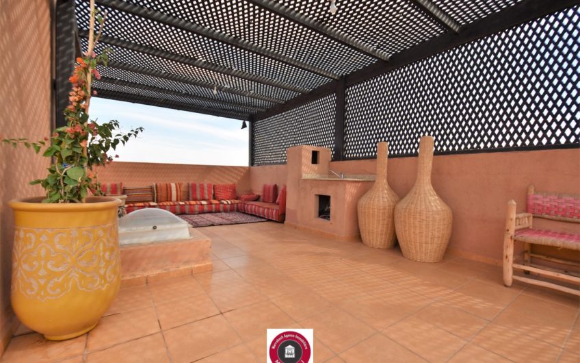 https://www.marrakech-immobilier.eu/nos-biens/marrakech-ourika-location-villa-moderne/